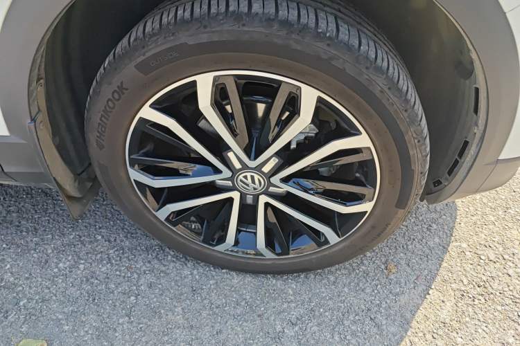 Used Volkswagen T-ROC 2019 280TSI DSG Two-Wheel Drive Comfort Version China VI Standard
