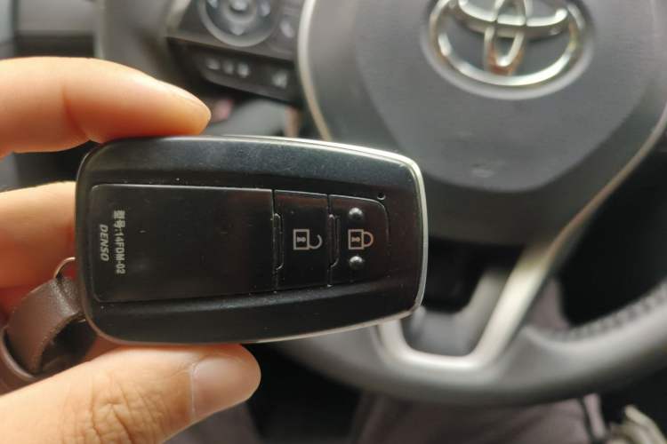 Used Toyota RAV4 2022 2.0L CVT Two-Wheel Drive Fashion Edition