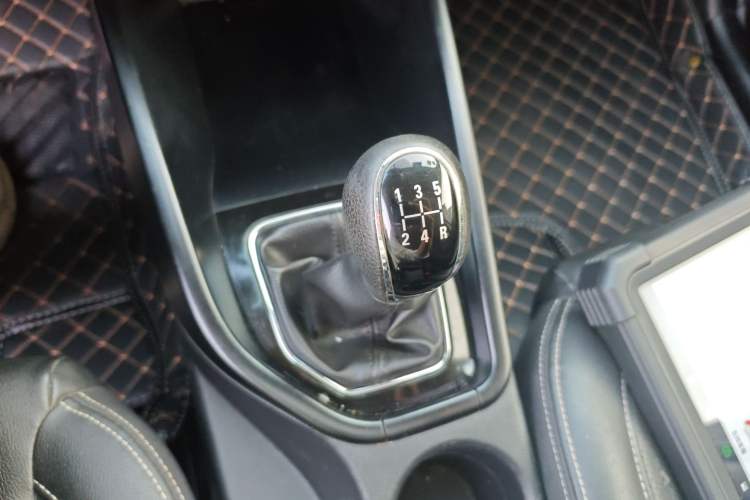 Used Dongfeng Fengon 580 2020 1.8L Manual Comfort Model Gear Lever