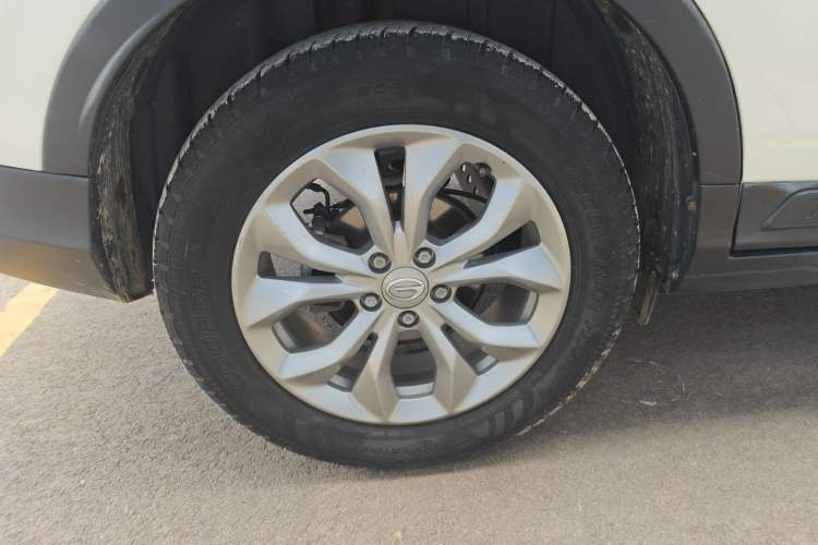 Used GAC Trumpchi GS3 2017 150N Automatic Elite Edition Exterior 5