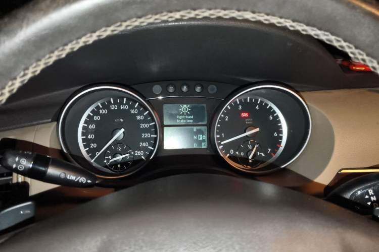 Used Mercedes-Benz R-Class 2010 R 350 L 4MATIC Instrument Cluster