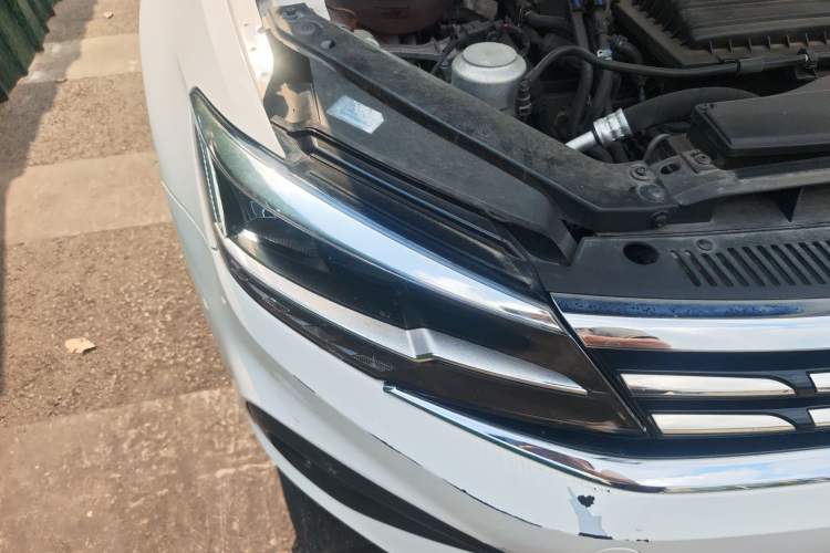 Used Volkswagen Lamando 2019 230TSI DSG Fashion Edition China V Standard Right Front Headlight