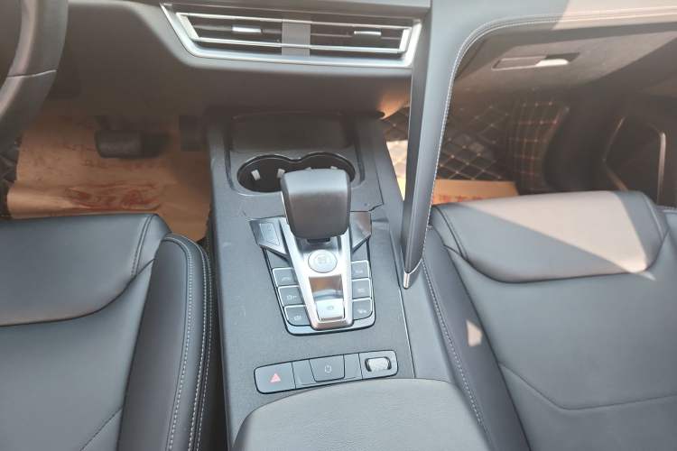 Used BYD Song Pro 2019 1.5T Automatic Luxury Model Gear Lever