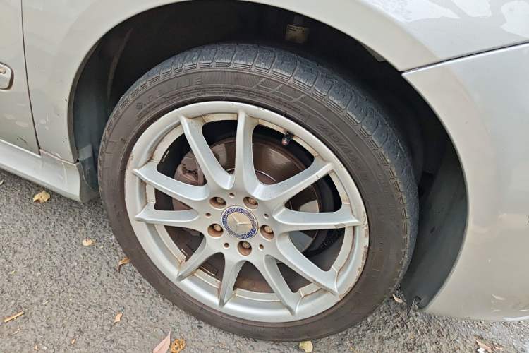 Used Mercedes-Benz B-Class 2009 B 200 Fashion Model Right Front Wheel Hub