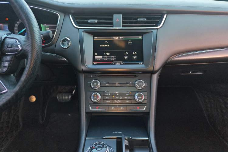 Used Ford Taurus 2016 EcoBoost 180 Luxury Model
