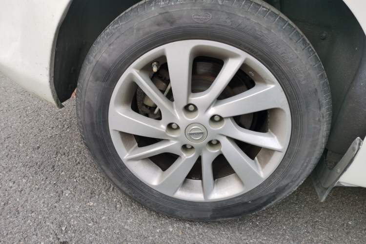 Used Nissan Tiida 2016 1.6L CVT Cool Dynamic Edition