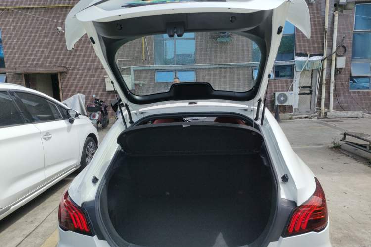 Used MG 6 2020 1.5T Automatic Trophy Flagship Edition Trunk