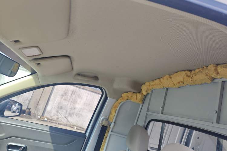 Used Wuling Hongguang V 2022 1.5L Jingqu Edition Enclosed-Window Vehicle with Electric Power Steering LAR