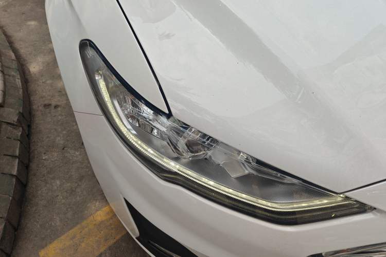 Used Ford Mondeo 2018 EcoBoost 200 Smart Control Fashion Model China VI Standard