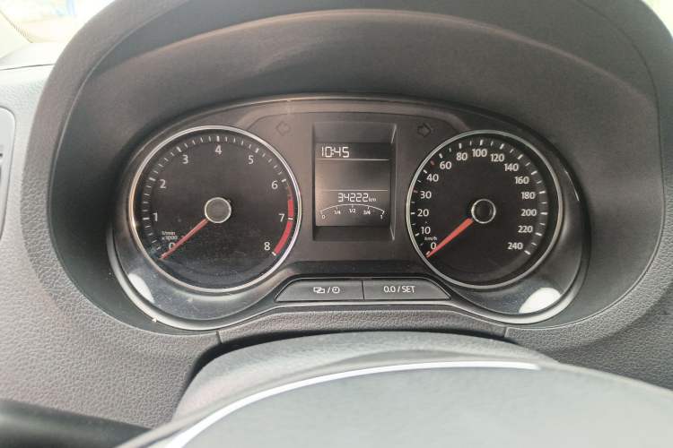 Used Volkswagen Polo 2016 1.6L Cross Polo Automatic
