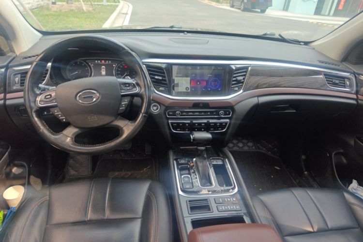 Used GAC Trumpchi GS8 2017 320T Two-Wheel Drive Luxury Smart Connectivity Version (7 Seats)
