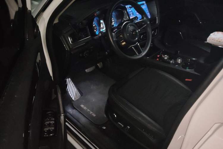 Used Zotye T600 2016 Sport Edition 2.0T DCT Luxury Model
