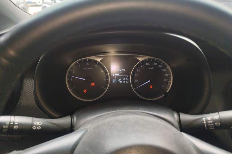 Used Nissan Kicks 2019 1.5L CVT Cool Enjoy Edition Instrument Cluster