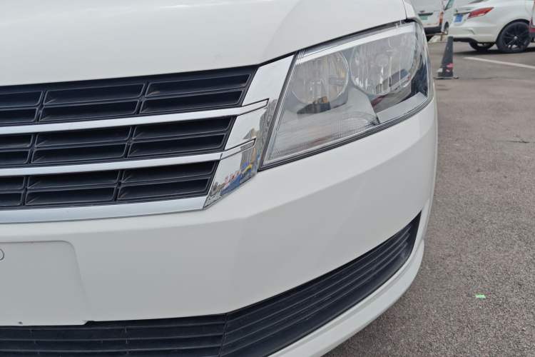 Used Volkswagen Lavida 2013 Revised Classic 1.6L Automatic Fashion Edition
