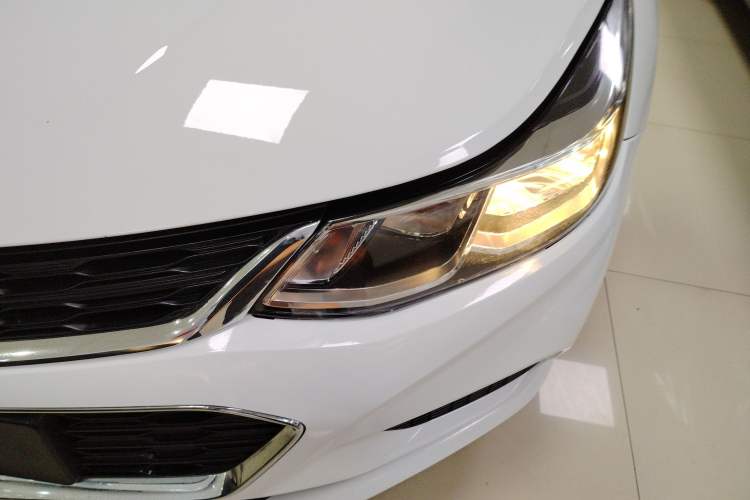 Used Chevrolet Cruze 2017 1.5L Automatic Pioneer Sunroof Edition