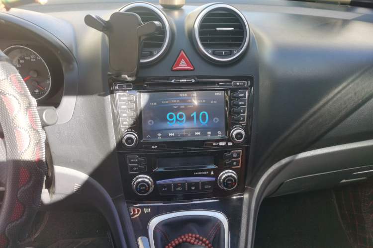 Used Haval H6 2016 Upgraded Model 1.5T Manual Two-Wheel Drive Elite Version