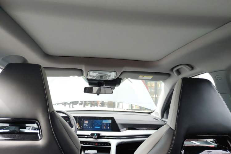 Used Changan CS75 PLUS 2024 3rd Generation Champion Edition 1.5T Intelligent Drive Dynamic Model
