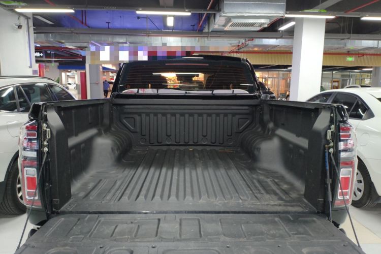 Used Great Wall Poer 2024 2.4T Passenger Version Automatic Diesel Two-Wheel Drive Comfort Edition
