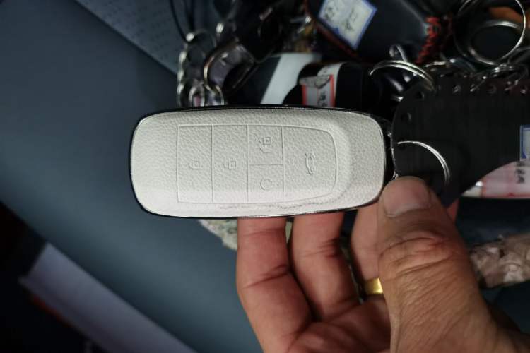 Used AION Y 2023 Younger Star Edition Vehicle Key