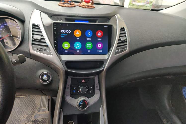 Used Hyundai Elantra (5th Generation / Langdong) 2012 1.6L Automatic Fashion Edition Audio And AC Panel