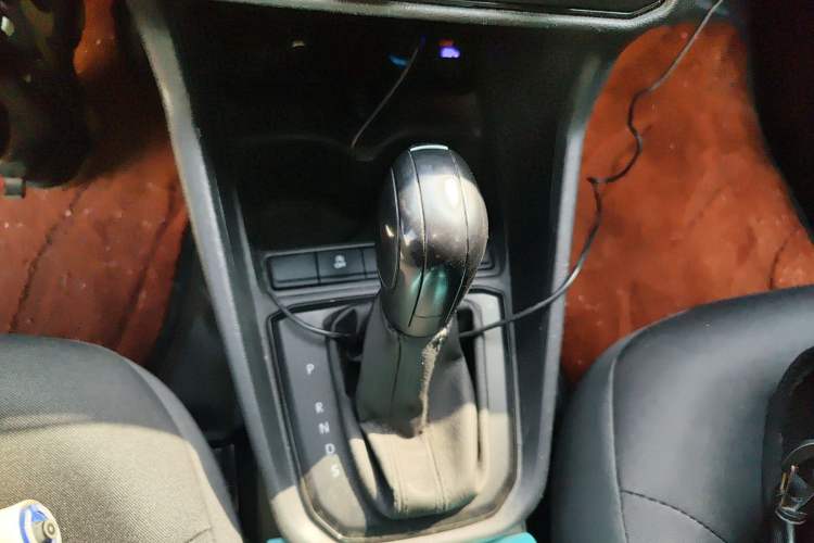 Used Volkswagen Santana 2019 1.5L Automatic Fashion Edition China VI Gear Lever