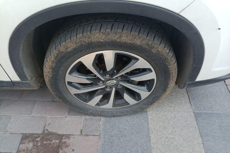 Used GAC Trumpchi GS4 2018 235T Manual Two-Wheel Drive Elite Edition Right Front Wheel Hub