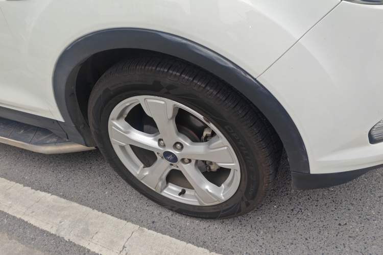 Used Ford Kuga 2017 EcoBoost 180 Two-Wheel-Drive Tiger Leap Model