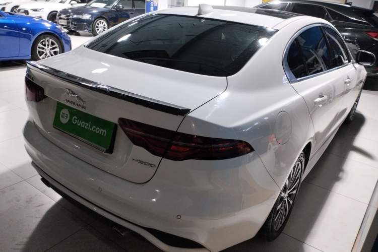 Used Jaguar XEL 2020 2.0T 200PS R-DYNAMIC Youth Sports Edition Rear Right 45 Deg