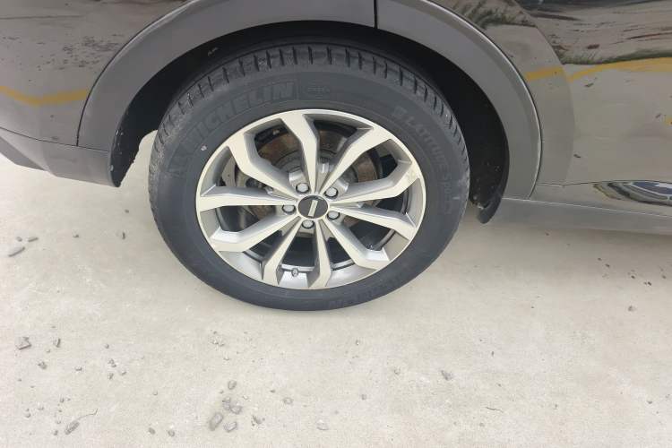 Used Wey VV6 2020 2.0T Four-Wheel Drive Zhiyu+