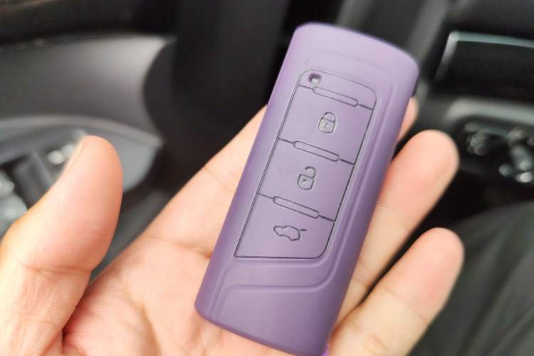 Used GAC Trumpchi GS4 2018 235T Automatic Two-Wheel Drive Luxury Smart Connectivity Millionth Anniversary Edition Vehicle Key