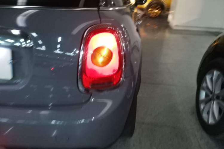 Used MINI 2015 1.5T COOPER Fun Five-Door Edition
