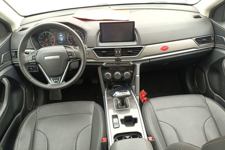 Used Haval H6 2021 Sport Edition 1.5T Automatic Elite Smart Connectivity Model with Hexagonal Grille
