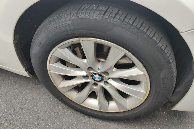 Used BMW 5 Series GT 2015 528i Leading Model
