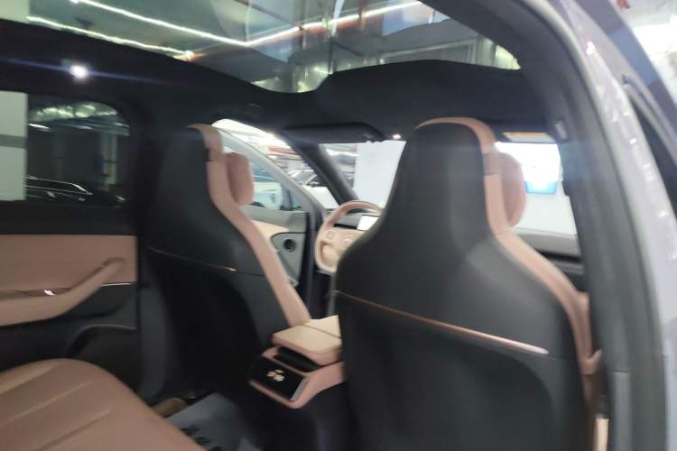 Used Nio ES6 2023 75 kWh
