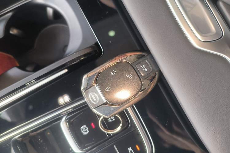 Used GAC Trumpchi M8 2024 Master Series 400T Prestige Edition Vehicle Key