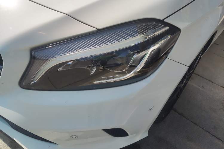 Used Mercedes-Benz A-Class 2017 A 200 Fashion Model Left Front Headlight