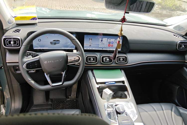 Used Chery Tiggo 9 2023 2.0T Automatic Two-Wheel Drive Luxury Edition 5 Seats
