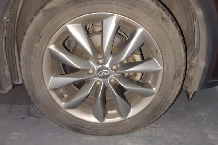 Used Infiniti QX50 2020 Revised Version 2.0T All-Wheel Drive Elite Edition Right Front Wheel Hub