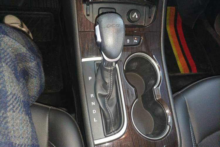 Used Buick Verano 2019 Sedan 20T Dual-Clutch Leading Model Gear Lever