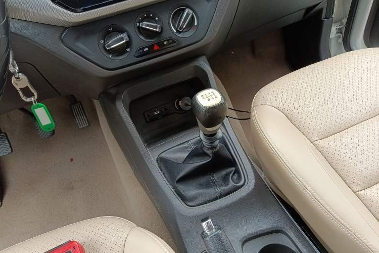 Used Wuling Hongguang 2019 1.5L S Comfort Edition China VI LAR