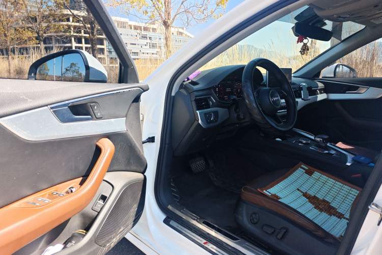 Used Audi A4L 2019 40 TFSI Fashion Version China V
