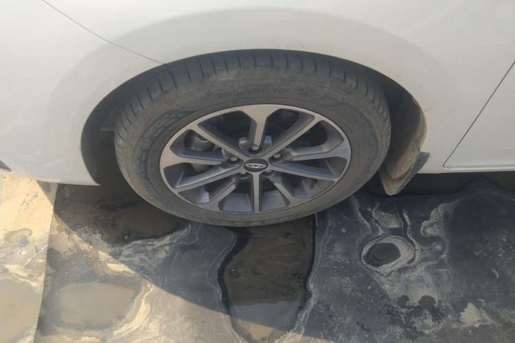 Used Chery Arrizo 5 2024 Edition People's Benefit Version 1.5L Manual Fashion Model