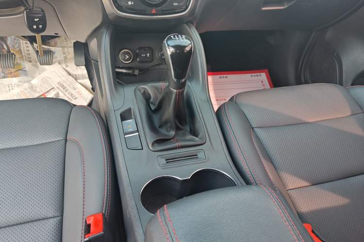 Used CHANGAN CS75 2016 2.0L Manual Comfort Version China V Standard