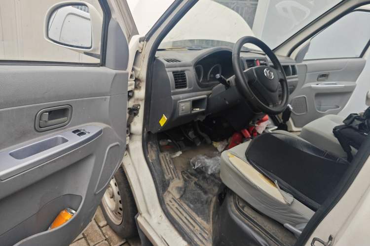 Used Nlmmotor Qiteng M70 2022 1.5L M70L Van Basic Version DAM15KR