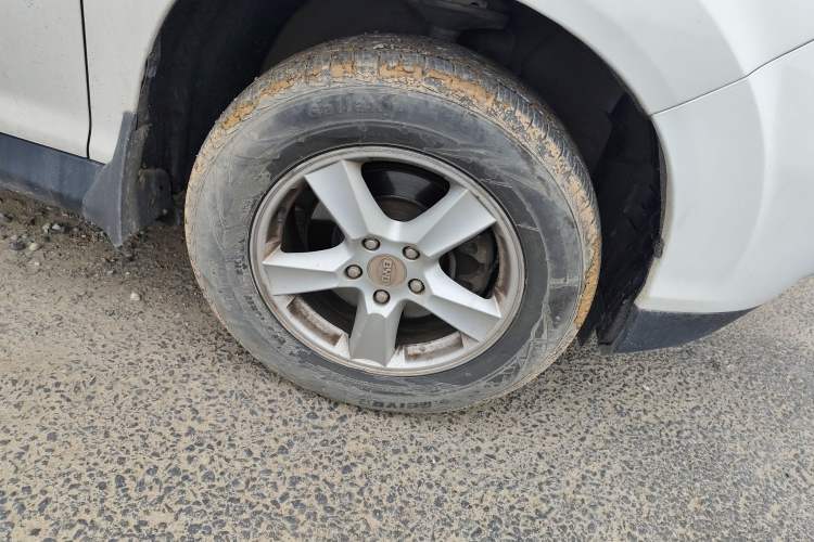 Used BYD S6 2014 2.0L Manual Luxury 5-Seater