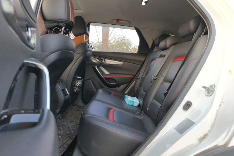 Used Changan CS55 2017 1.5T Manual Colorful Edition
