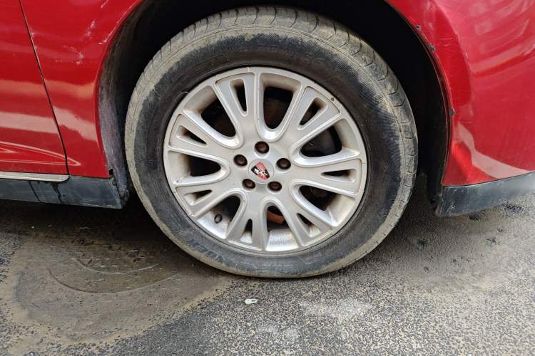 Used Roewe 550 2013 Classic Edition 550 1.8L Manual Luxury Model
