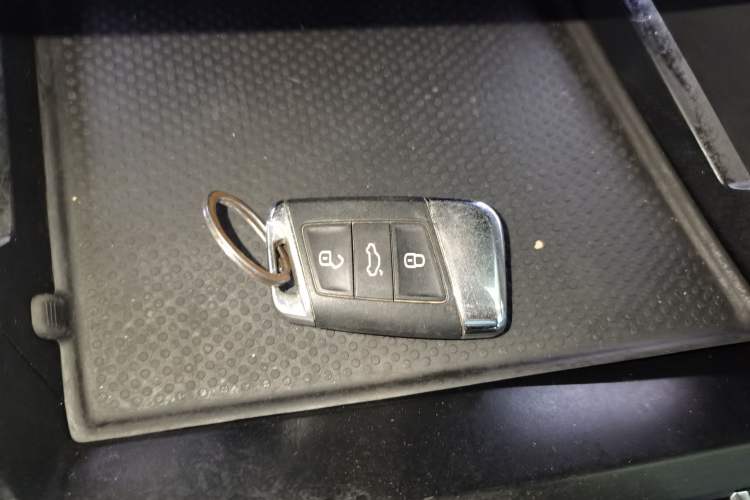 Used Volkswagen Passat 2019 280TSI Business Edition China VI
