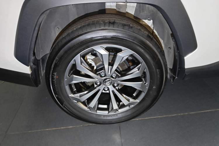 Used Toyota RAV4 2023 2.0L CVT Two-Wheel Drive Fashion Plus Edition
