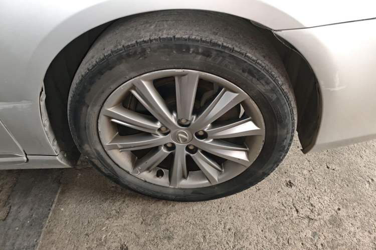 Used Lexus ES 2010 240 Luxury Edition Right Front Wheel Hub